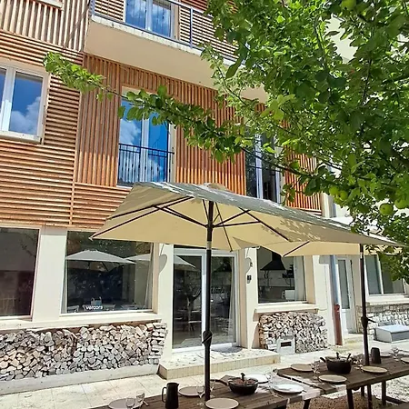 Maison De Sophie Bed & Breakfast *